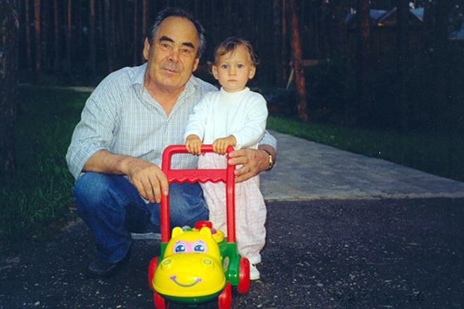Минтимер Шаймиев с внучкой