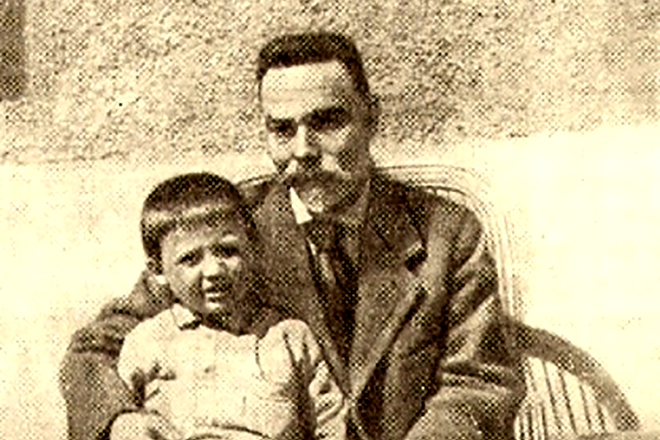 Валерий Брюсов с воспитанником Колей