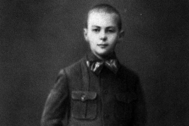 Иван Ефремов в детстве