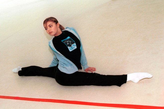 Гимнастка Алина Кабаева на тренировке