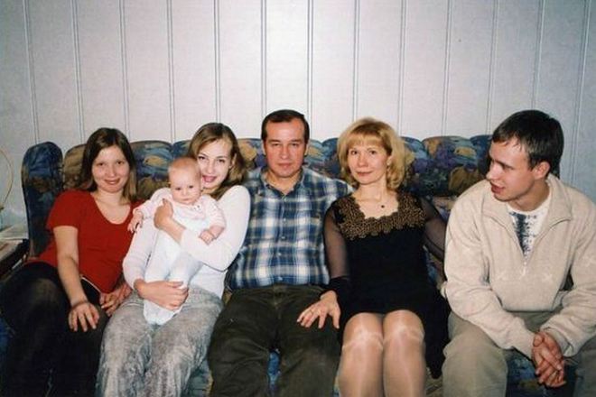 Сергей Левченко с семьей