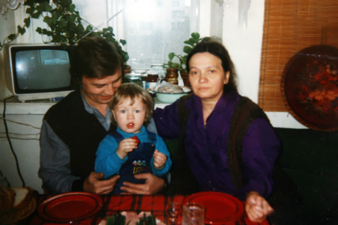 Алексей Инжеватов и Наталья Рычагова с внуком