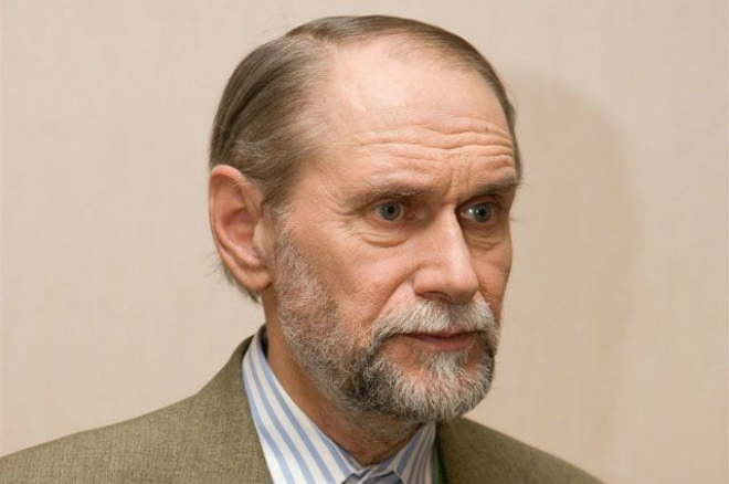 Телеведущий, писатель и сатирик Виктор Коклюшкин 