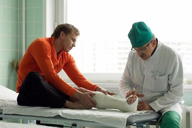 Иван Черезов получил травму