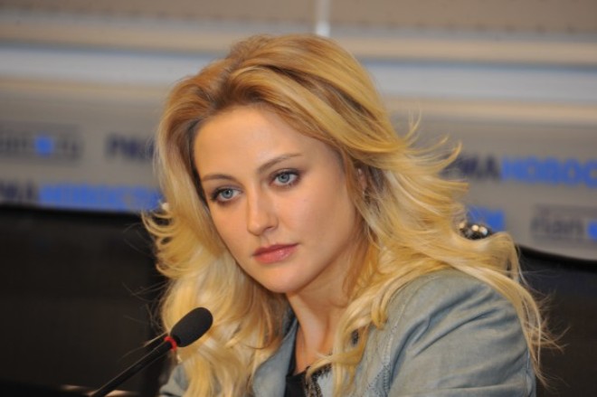 Певица Ева Бушмина