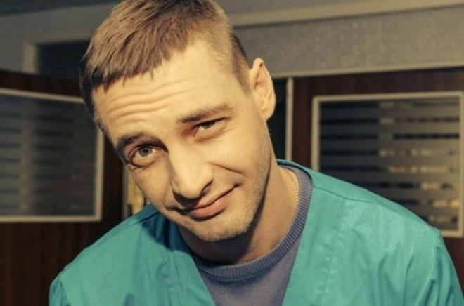 Антон Батырев дебютировал в сериале «Общая терапия»