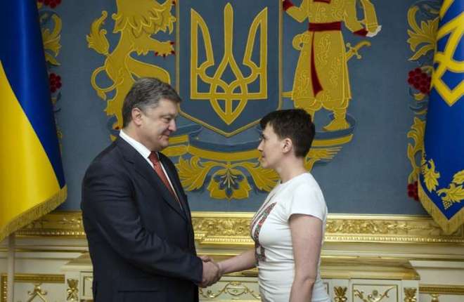 Петр Порошенко и Надежда Савченко