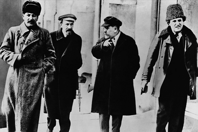 Иосиф Сталин, Алексей Рыков, Лев Каменев и Григорий Зиновьев