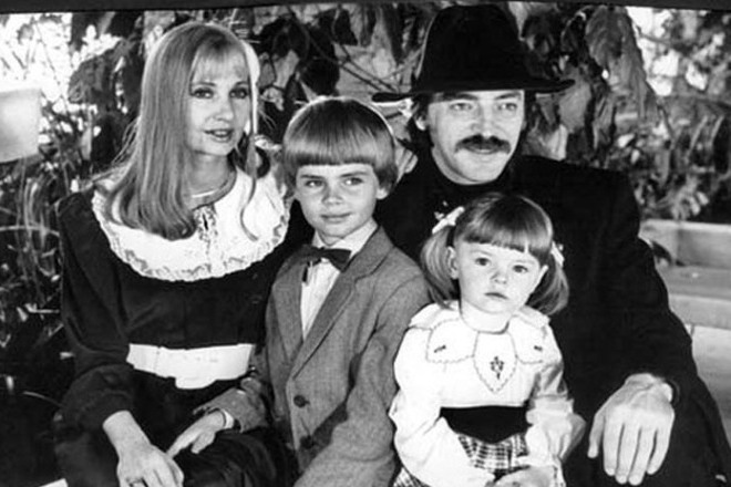 Лариса Луппиан и Михаил Боярский с детьми