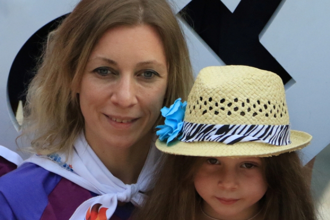 Мария Захарова с дочерью