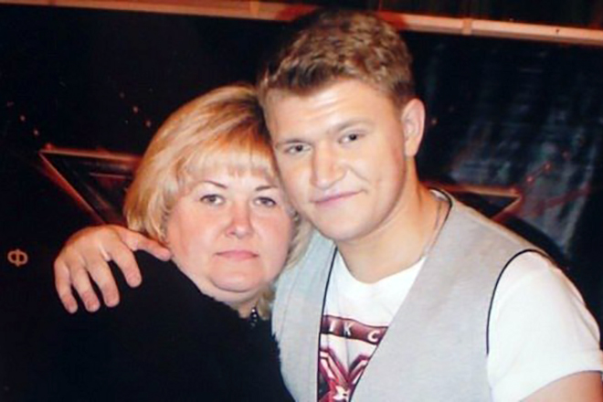 Алексей Кузнецов с мамой