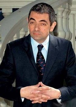Роуэн Аткинсон (Rowan Atkinson) биография актера, фото, его семья: жена и дочь 2023 i