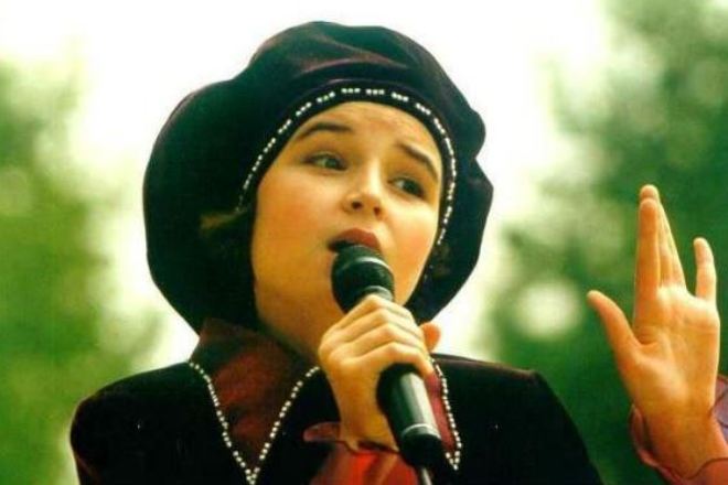 Полина Гагарина в детстве