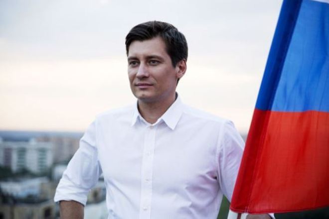 Политик Дмитрий Гудков
