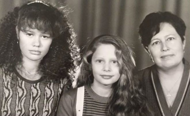 Наталья Рудова с сестрой и мамой