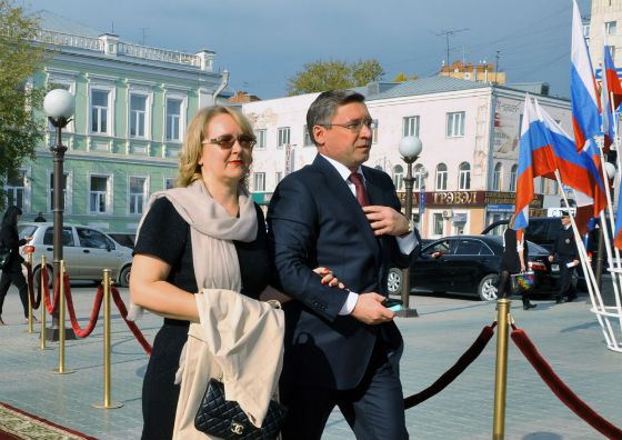 На фото: губернатор Владимир Якушев с женой