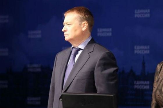 До 2003 года Леонид Маркелов состоял в ЛДПР