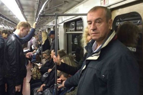 Иркутский губернатор в московском метро