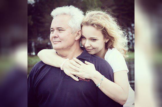 На фото: Полина Сыркина с отцом