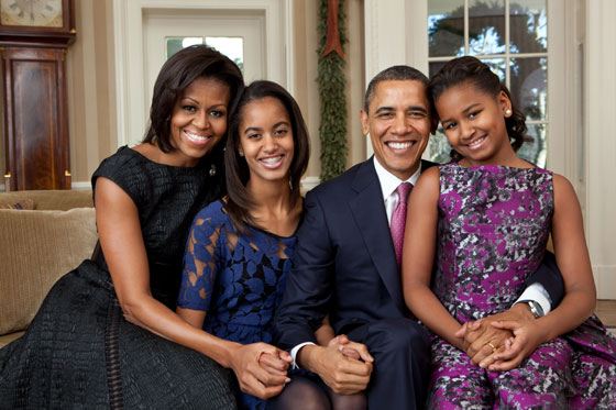 Мишель Обама с мужем и дочерьми