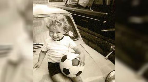 Майкл Шин с детства обожает футбол