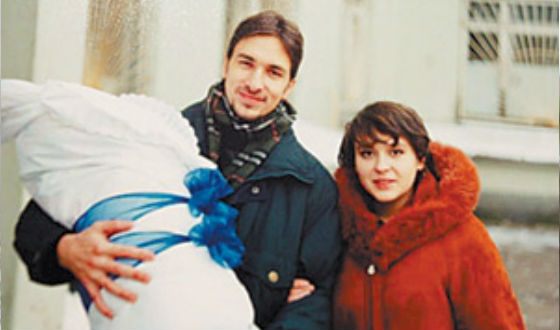 Молодой Григорий Антипенко с первой женой и сыном