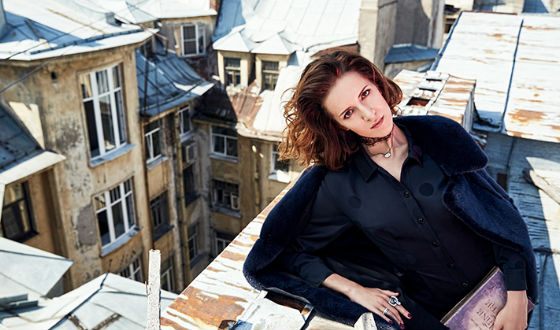 Фотосессия Матильды Шнуровой на петербургских крышах