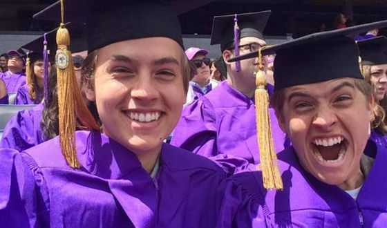 В 2015 году Коул Спроус и его брат окончили университет