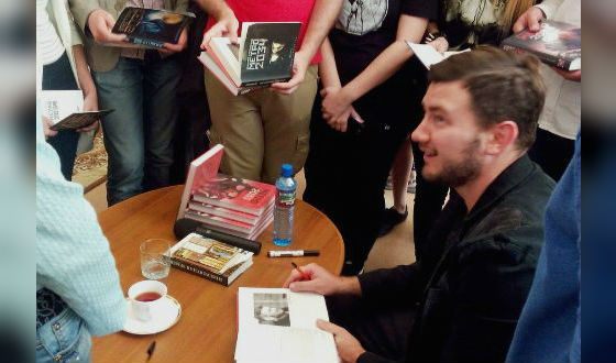 Дмитрий Глуховский на встрече с читателями