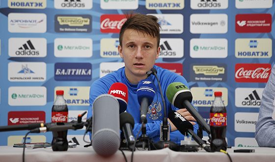 Александра Головина называют одним из самых перспективных молодых футболистов