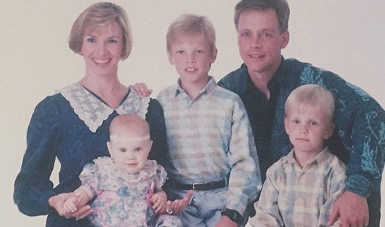 Марк Хэмилл с женой и детьми
