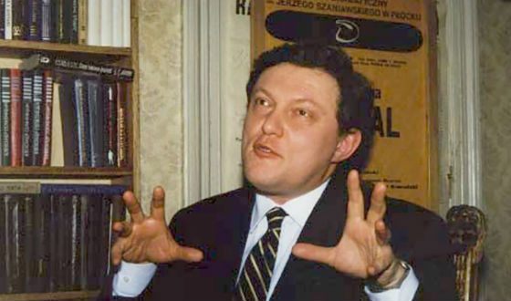 Много позже, в 2005 году, Явлинский стал доктором экономических наук