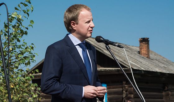 С декабря 2011 Виктор Томенко работал на посту председателя Правительства Красноярского края
