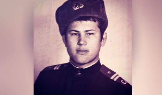 Молодой Радий Хабиров в армейские годы