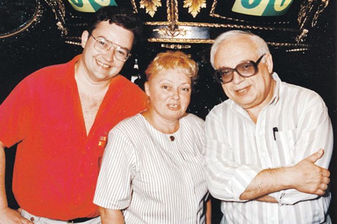 Борис Крюк с мамой и Владимиром Ворошиловым