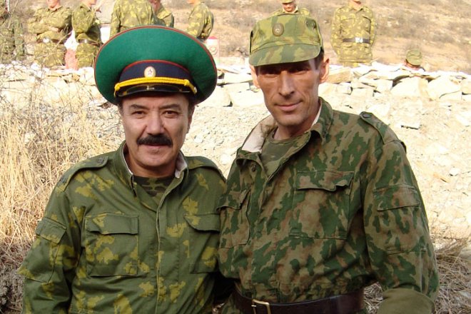 Рустам Сагдуллаев и Игорь Савочкин на съемках фильма 
