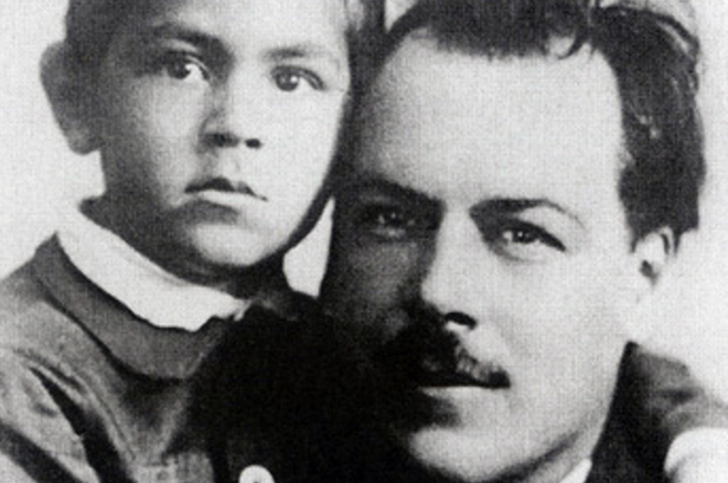 Николай Вавилов с сыном Олегом