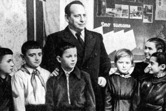 Евгений Шварц с юными читателями