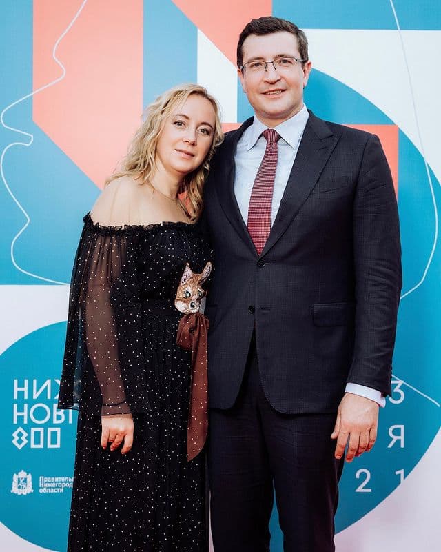 Глеб Никитин с женой