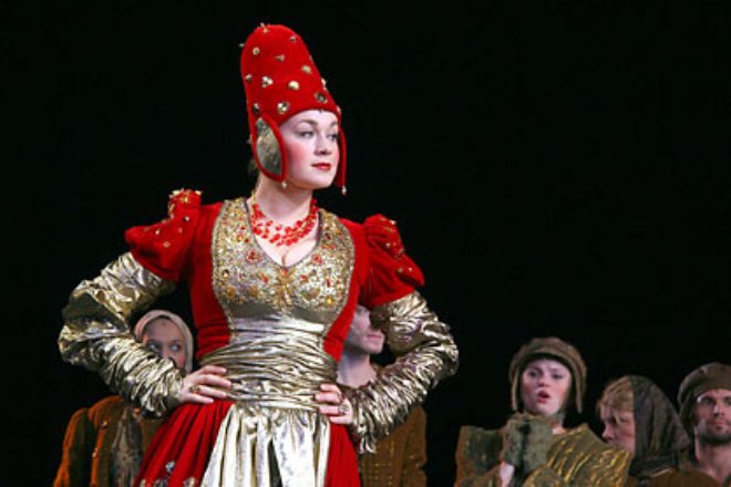 Светлана Колпакова на сцене театра