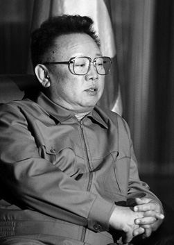 Ким Чен Ир (Kim Jong-il) биография, фото, личная жизнь и его сын i