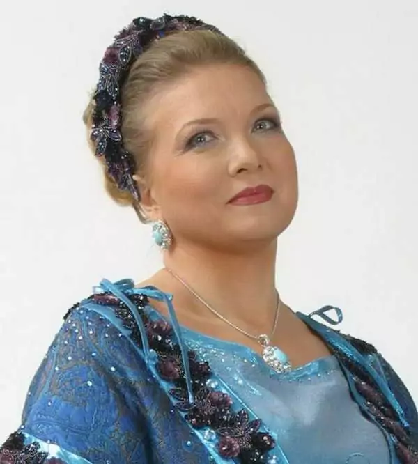 Людмила Николаева молодая
