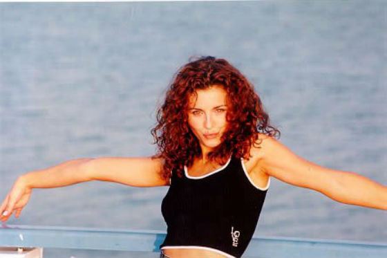 Ани Лорак на съемках клипа «Полуднева спека», 2001 год