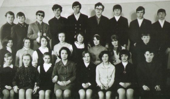 Алексей Гордеев в университете (крайний справа во втором ряду)