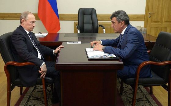 Рабочая встреча Сергея Меняйло и Владимира Путина