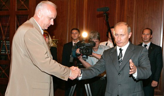 С Владимиром Путиным Александра Бастрыкина связывает давняя дружба