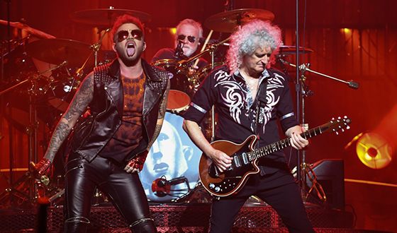 На концерте Queen с Адамом Ламбертом (2017)